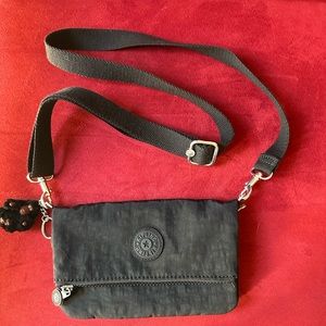 Kipling Lynne Convertible Crossbody Black with Monkey